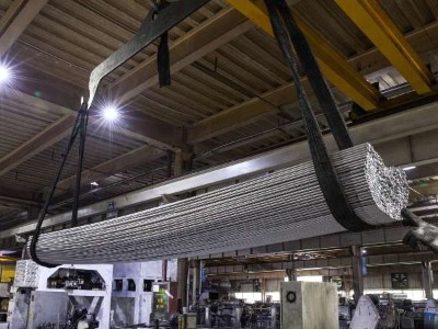 304爱游戏电子-爱游戏电子（中国）
钢能被磁铁吸住吗？